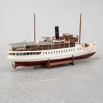 An end of the 20th Century ships scale model of the steamer 'Bohuslän'.