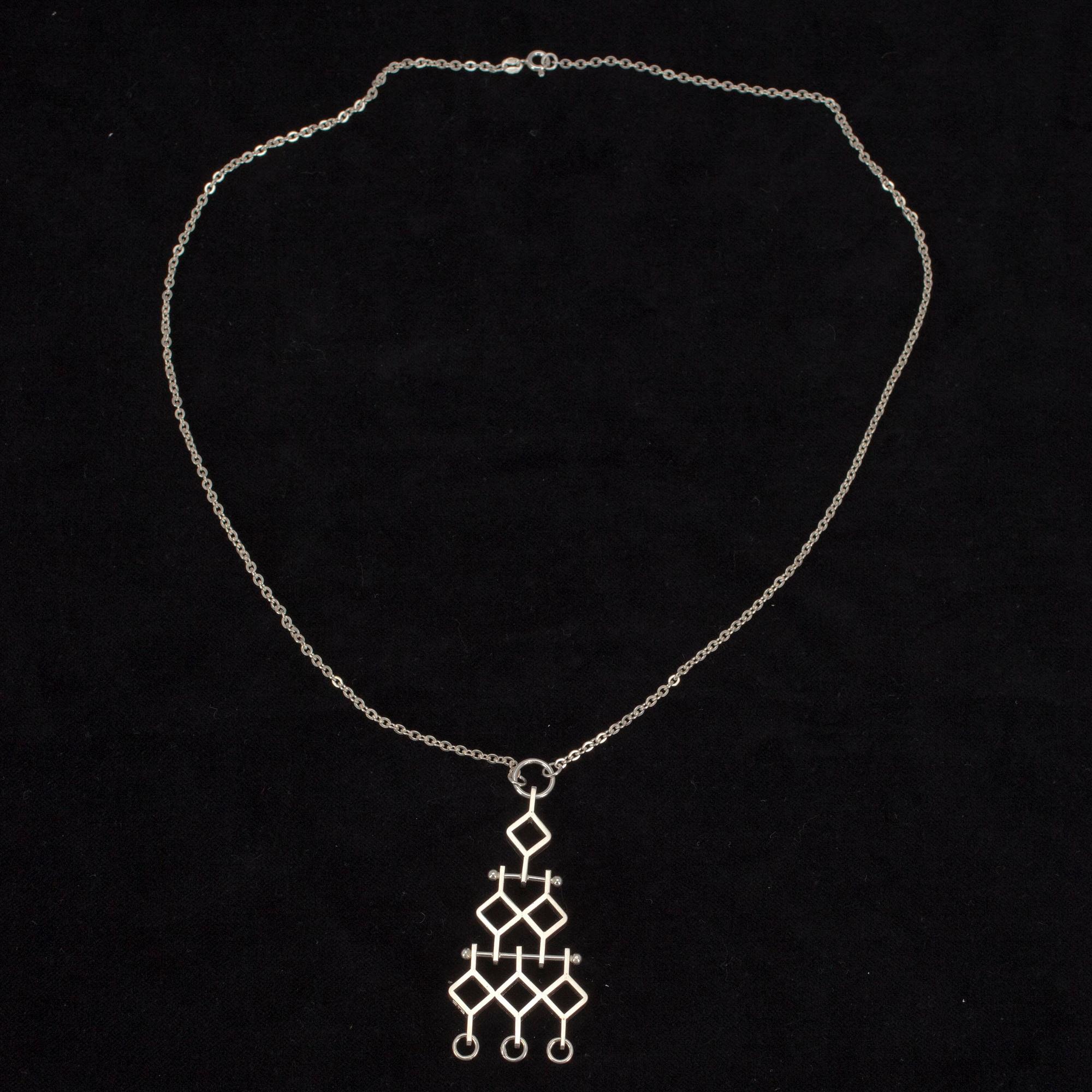 HALSSMYCKEN, 2 st, ARMBAND samt ÖRHÄNGEN, ett par, Kultateollisuus, Åbo 1967 och 1974. Tot. vikt ca 65 g.