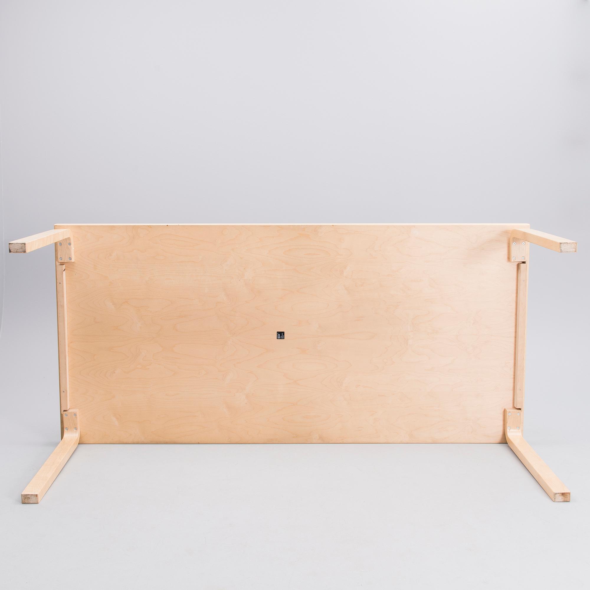 ALVAR AALTO, BORD, modell 86, Artek 2008.