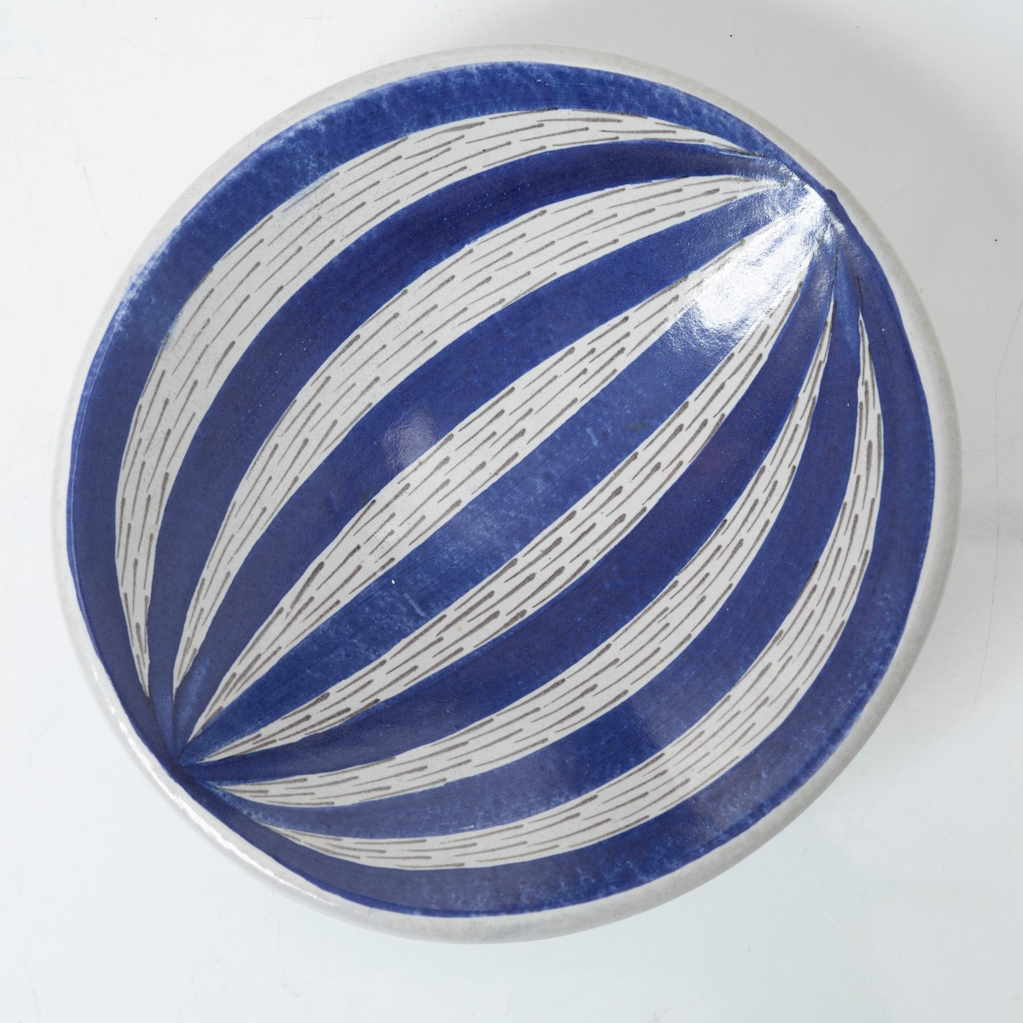 Stig Lindberg, two bowls, Gustavsberg Studio.