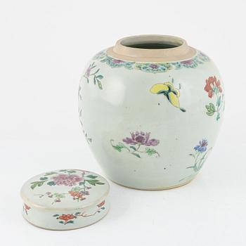 A famille rose jar with cover, Qing dynasty, Qianlong (1736-95).