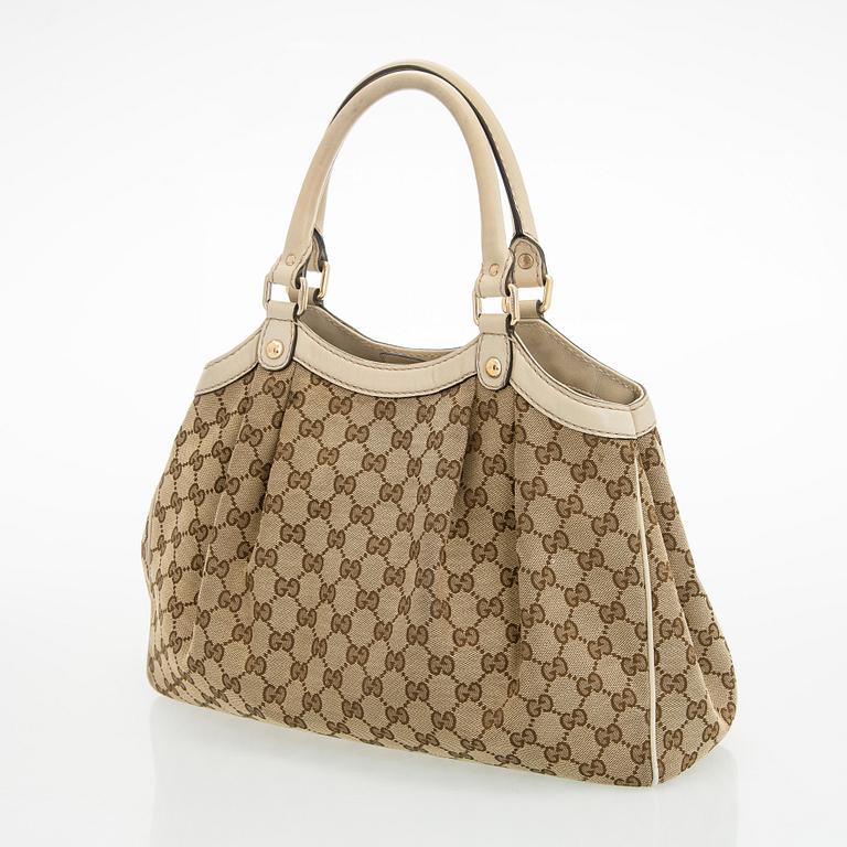 Gucci, a 'Sukey' bag.