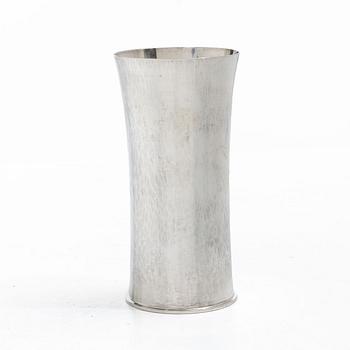 Gunnar Cyrén, Vase, silver, Gävle 1989.