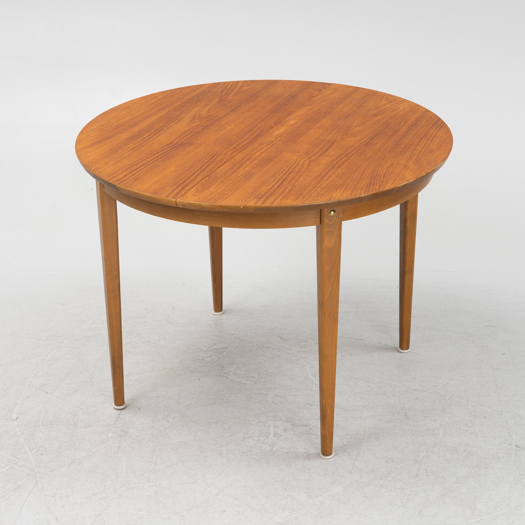 A dining table, 1960's/70's.