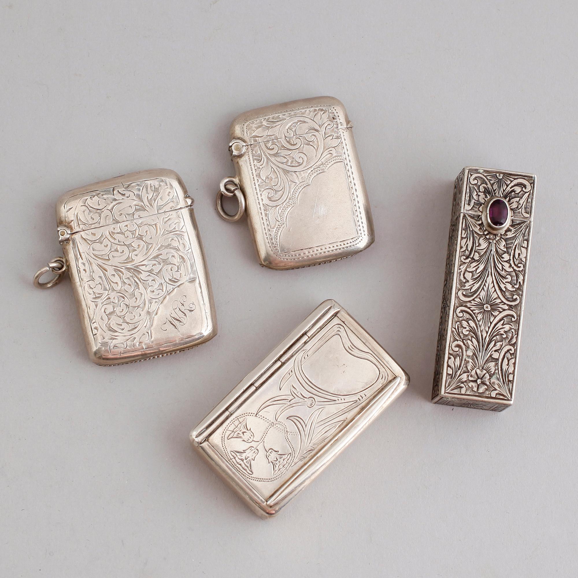 DOSOR, 4 st, silver, 1900-tal. Total vikt ca 123 gram.