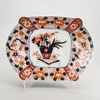 Skål samt Fat Imari Japan 1800-tal porslin.