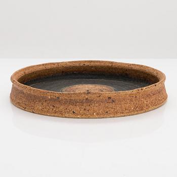 Raija Tuumi,  a stoneware bowl signed RT Arabia.
