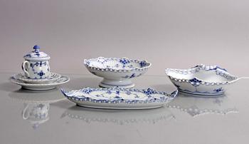 PARTI MUSSELMALET, 17 delar porslin, Royal Copenhagen.