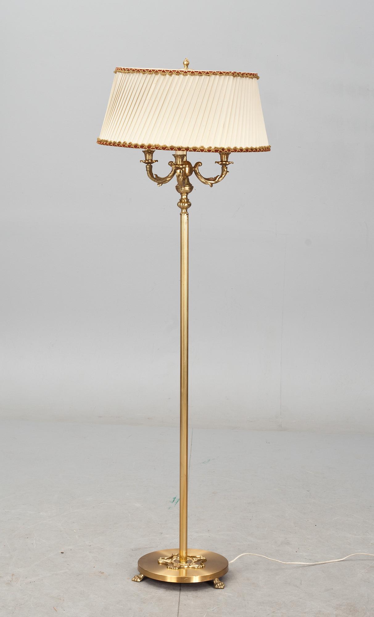 GOLVLAMPA, 1900-tal.