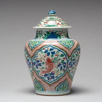 A Wucai Transitional vase with cover, 17th Century, Shunzhi (1644-1661).