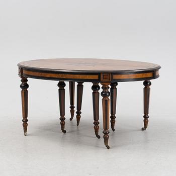 A mahogany dining table, second half of the 19th Century.