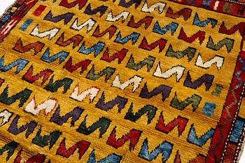 A Sultanhanı rug, Aksaray region, central Anatolia, c.. 160 x 136 cm.