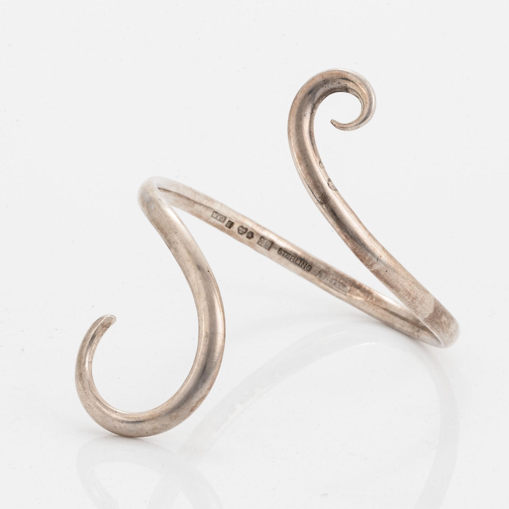 A Stigbert silver bracelet.