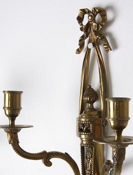 APPLIQUER, två par, Louis XVI-stil, mässing resp rokokostil.