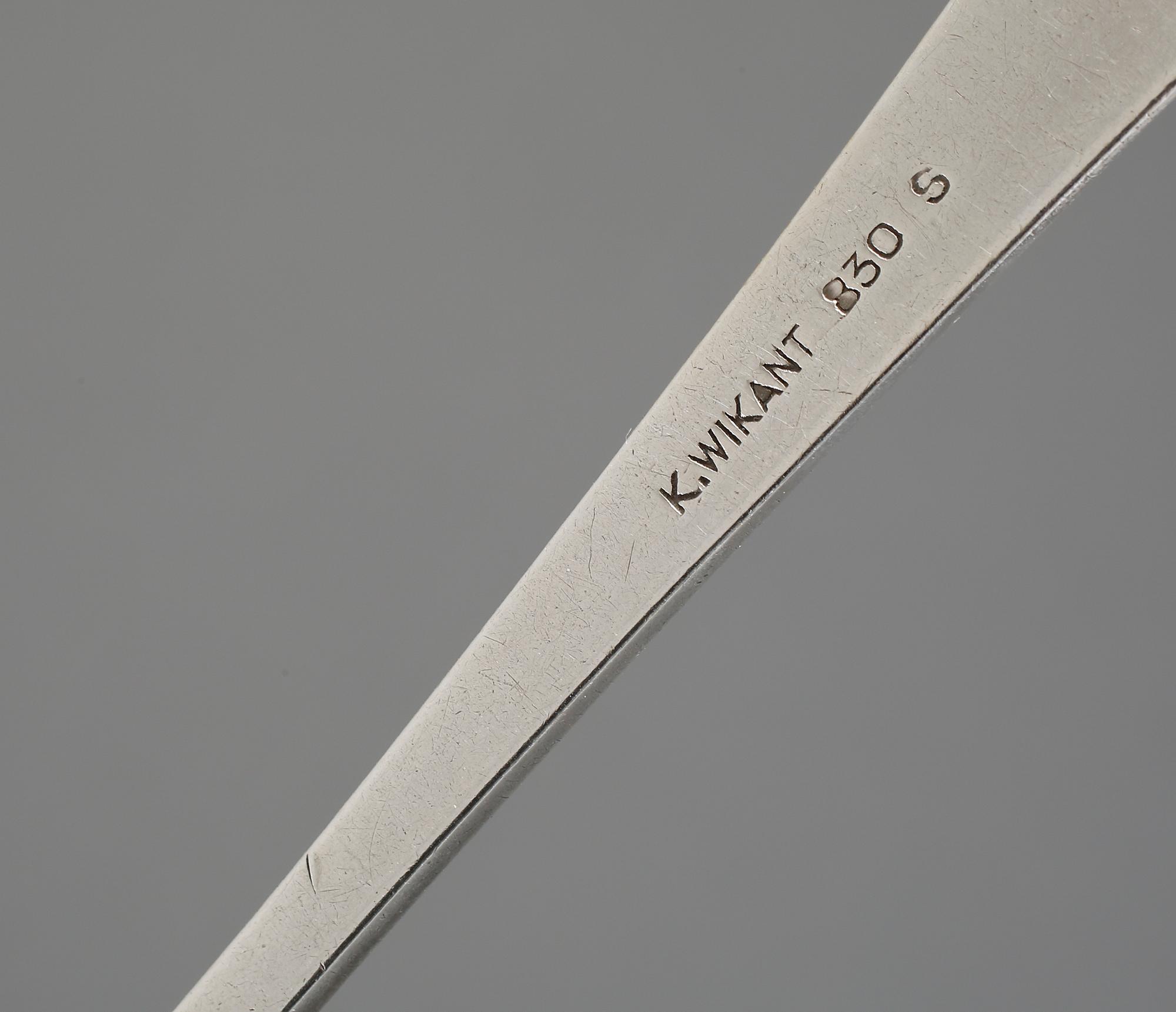 PARTI SILVER, 16 delar, mestadels Sverige, 1900-tal, vikt exklusive ljusstake 551 gram.