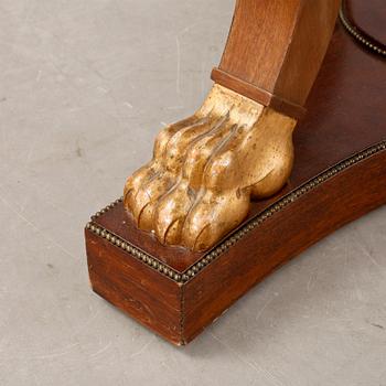 BORD, empirestil, tidigt 1900-tal.