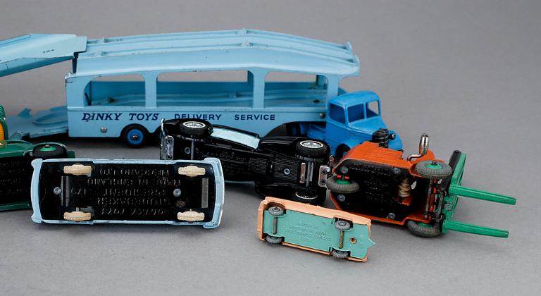 PARTI LEKSAKER, 10st, bla Dinky Supertoys Bedford Meccano Ltd., Matchbox, Techno, England, 1900-tal.