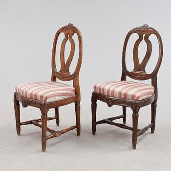 STOLAR, ett par, gustavianska, signerade EÖM för Erik Öhrmark, (mästare i Stockholm 1777-1813).