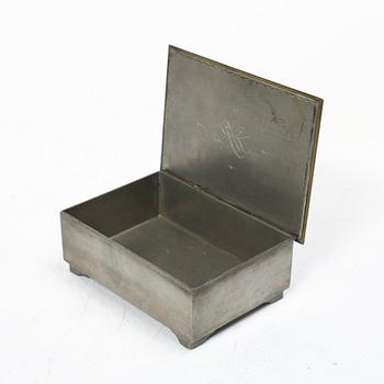 Nils Fougstedt, a pewter box, model A 273, Svenskt Tenn, Stockholm 1926.