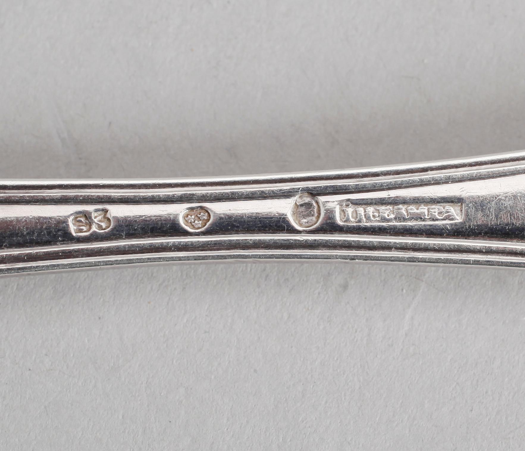 MATGAFFLAR, 9 st snarlika, silver, svenska stämplar, 1800-tal. Vikt ca 595 gram.