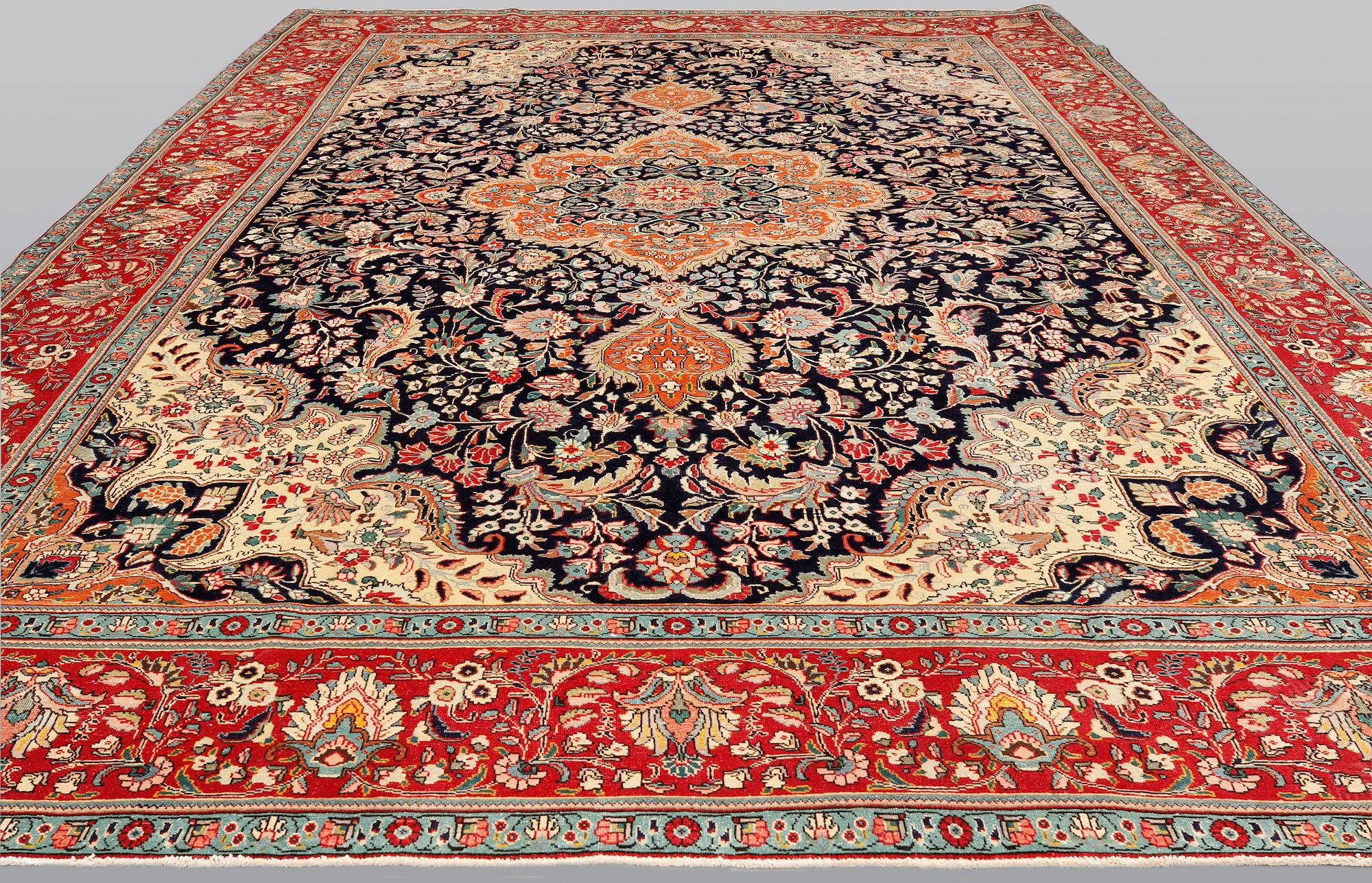 Matta, Täbris, ca 480 x 320 cm.