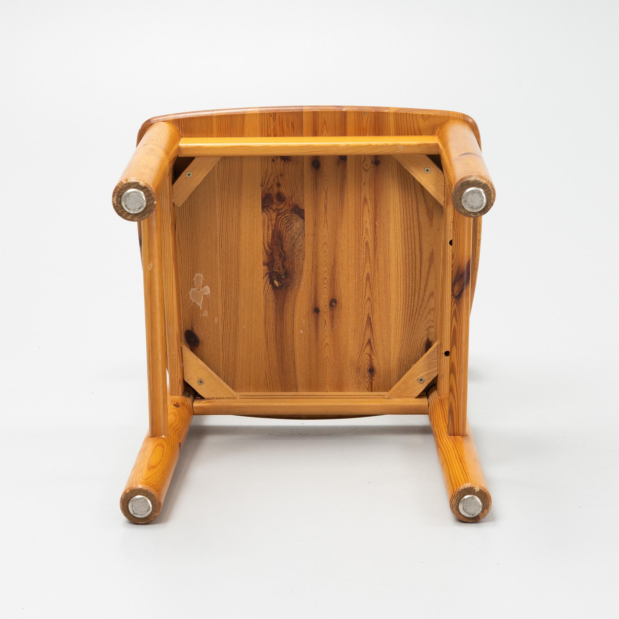 Rainer Daumiller, a set of 6 pine chairs, Denmark, late 20th century.