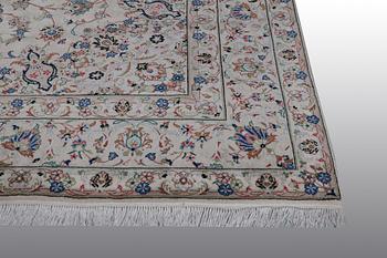 A CARPET, Kashan, signerad Kashan Frothan, ca 390 x 295 cm.
