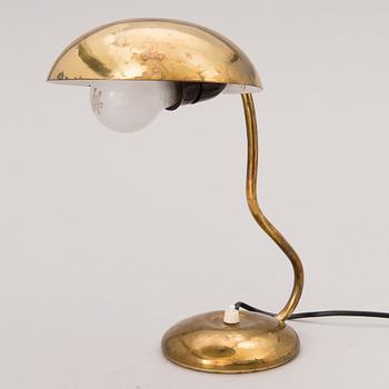 A mid 20th century Valinte desk light.