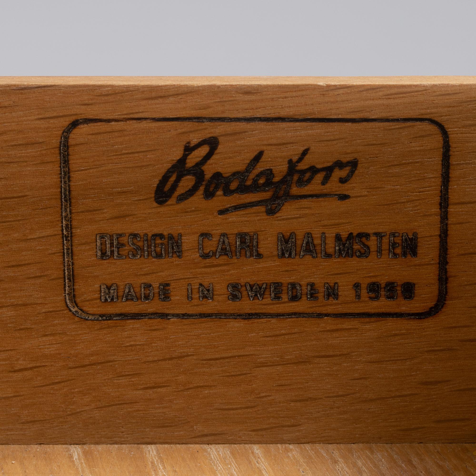 Carl Malmsten, skåp, Herrgården, Bodafors, daterat 1968.