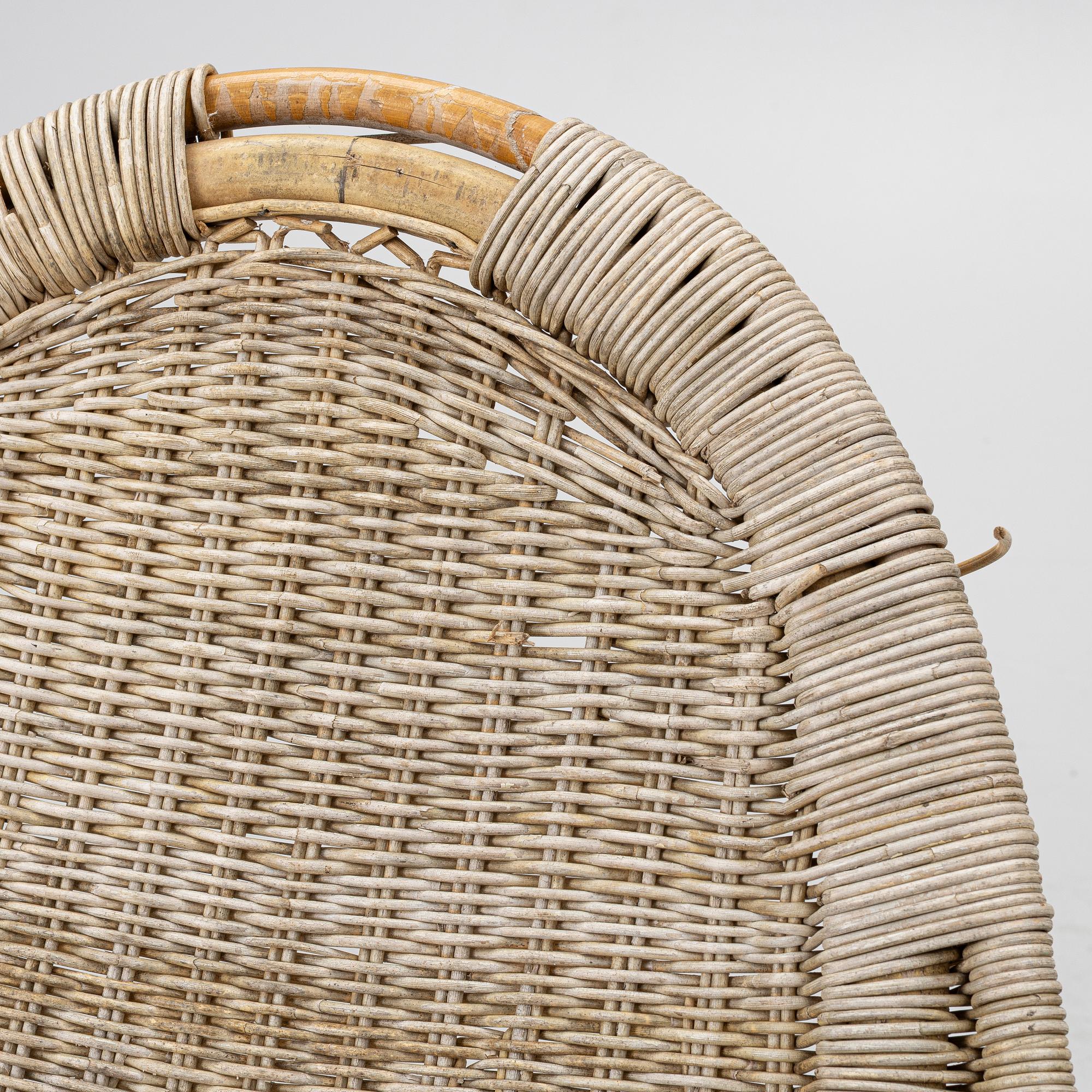 Kerstin Hörlin-Holmquist, An armchair, "Stora Kraal", designed for Nordiska Kompaniet's Triva series in 1952.
