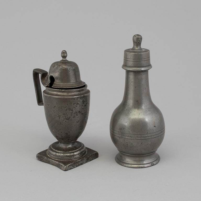 A PEWTER MUSTARD POT AND FLASK, 18th-19th century.