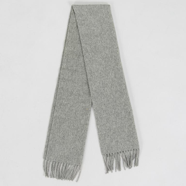 Louis Vuitton, scarf.