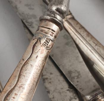 BESTICK, 9 st, silver och vitmetall, troligen England, rokoko, 1700-tal.