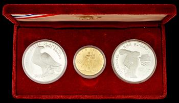 MINNESMYNT, guld och silver, från Olympiska Spelen i Los Angeles, 1984.