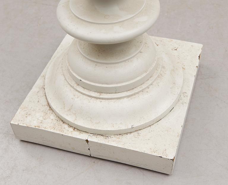 PIEDESTAL, 1900-talets första hälft.