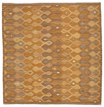 Barbro Nilsson, A CARPET, "Finspong, lättbrun" ("Kringelikroka"), flat weave, ca 315,5 x 304 cm, signed AB MMF BN.