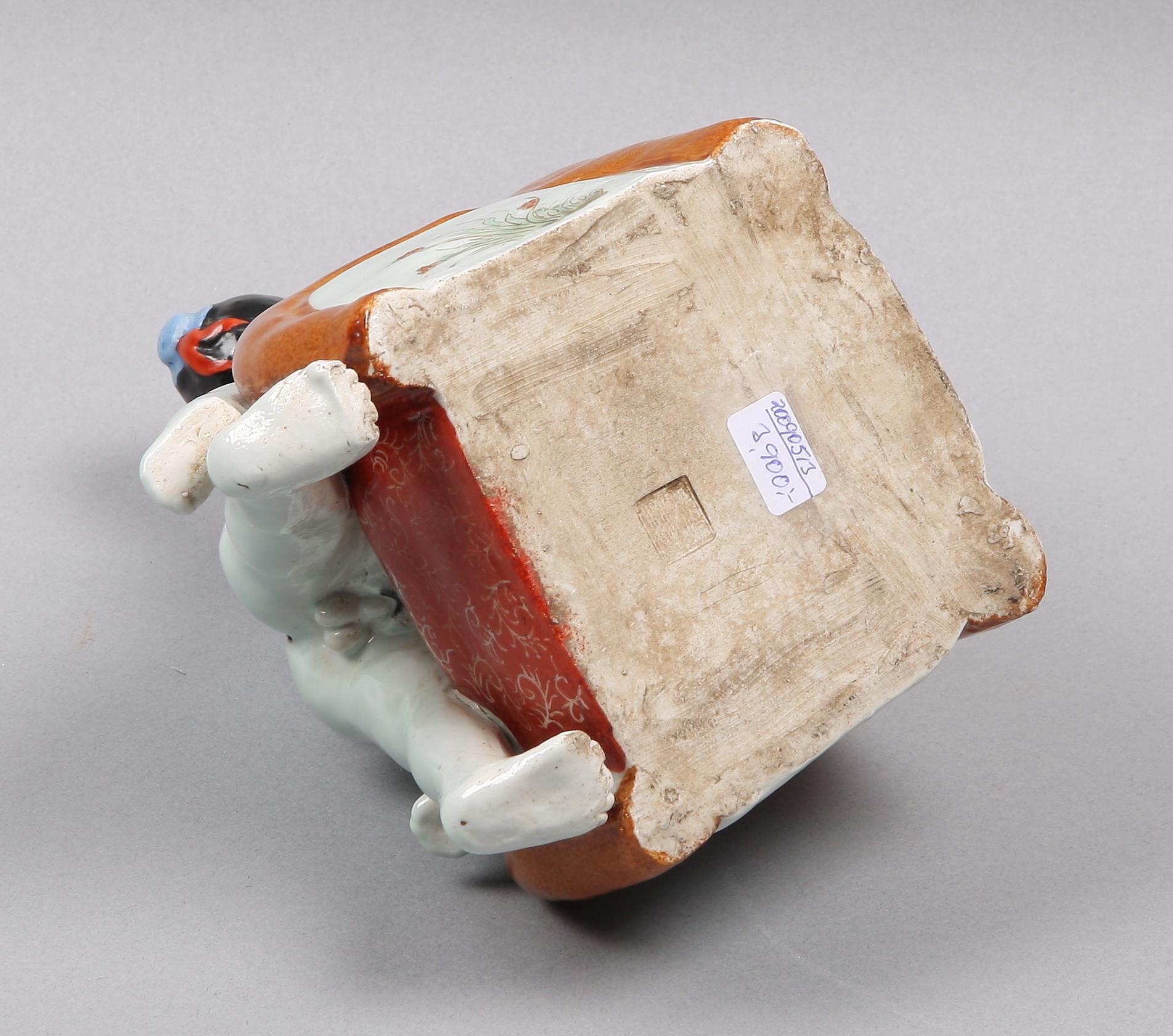 EROTISK FIGURIN, porslin, Kina.