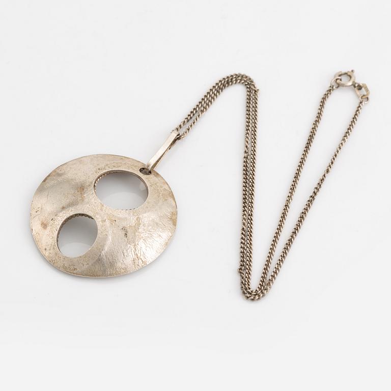 Rosa Taikon, hänge silver.