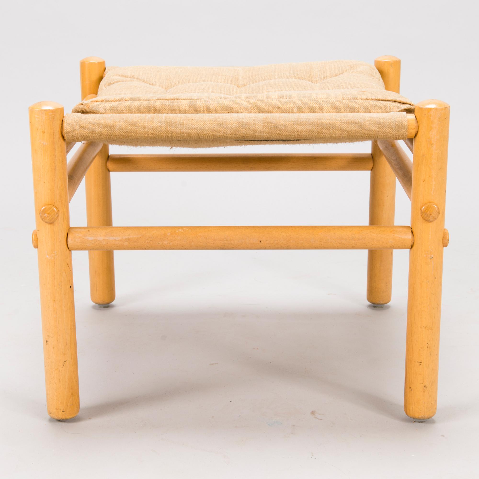 BROR BOIJE, A pair of 'Junker' easy chairs and an ottoman for Dux, Sweden, latter half of the 20th Century.