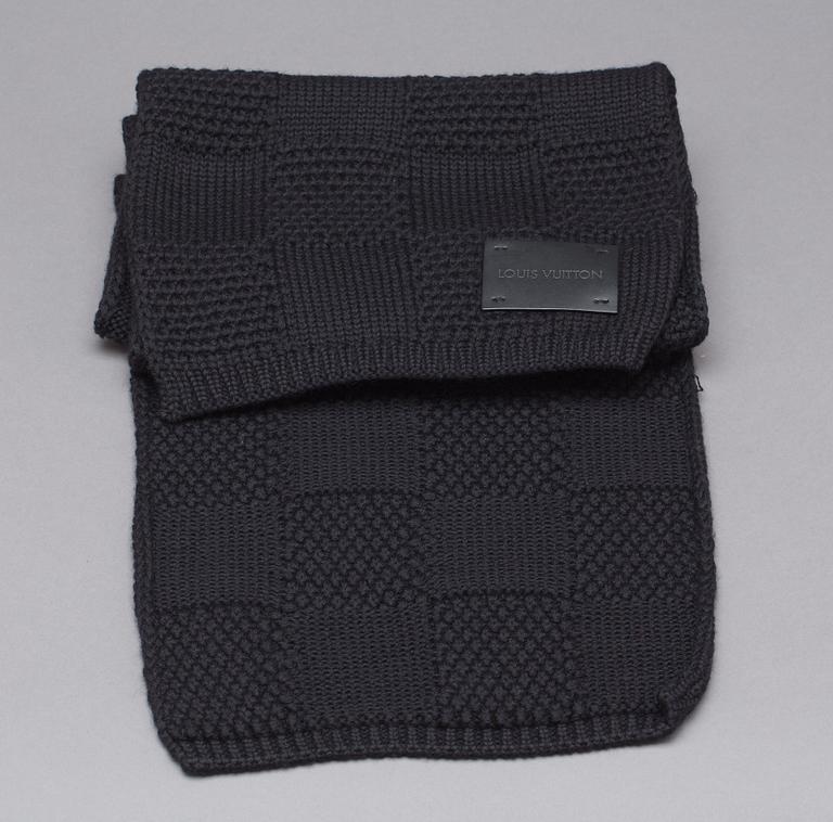 HALSDUK, Louis Vuitton.