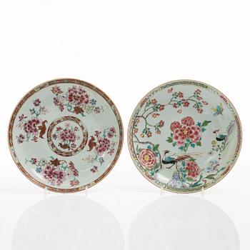 Tallrikar, 15 stycken, porslin, Kina, Qingdynastin, 1700-tal.