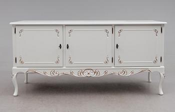 SIDEBOARD, rokokostil, Laitala, Finland, 1900-talets andra hälft.