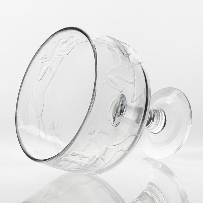 Erik Höglund, an engraved footed glass bowl, Boda, Sweden 1950/60s.