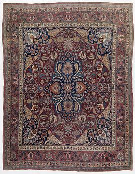 Carpet, Mesh, semi-antique. approx. 335 x 250 cm.