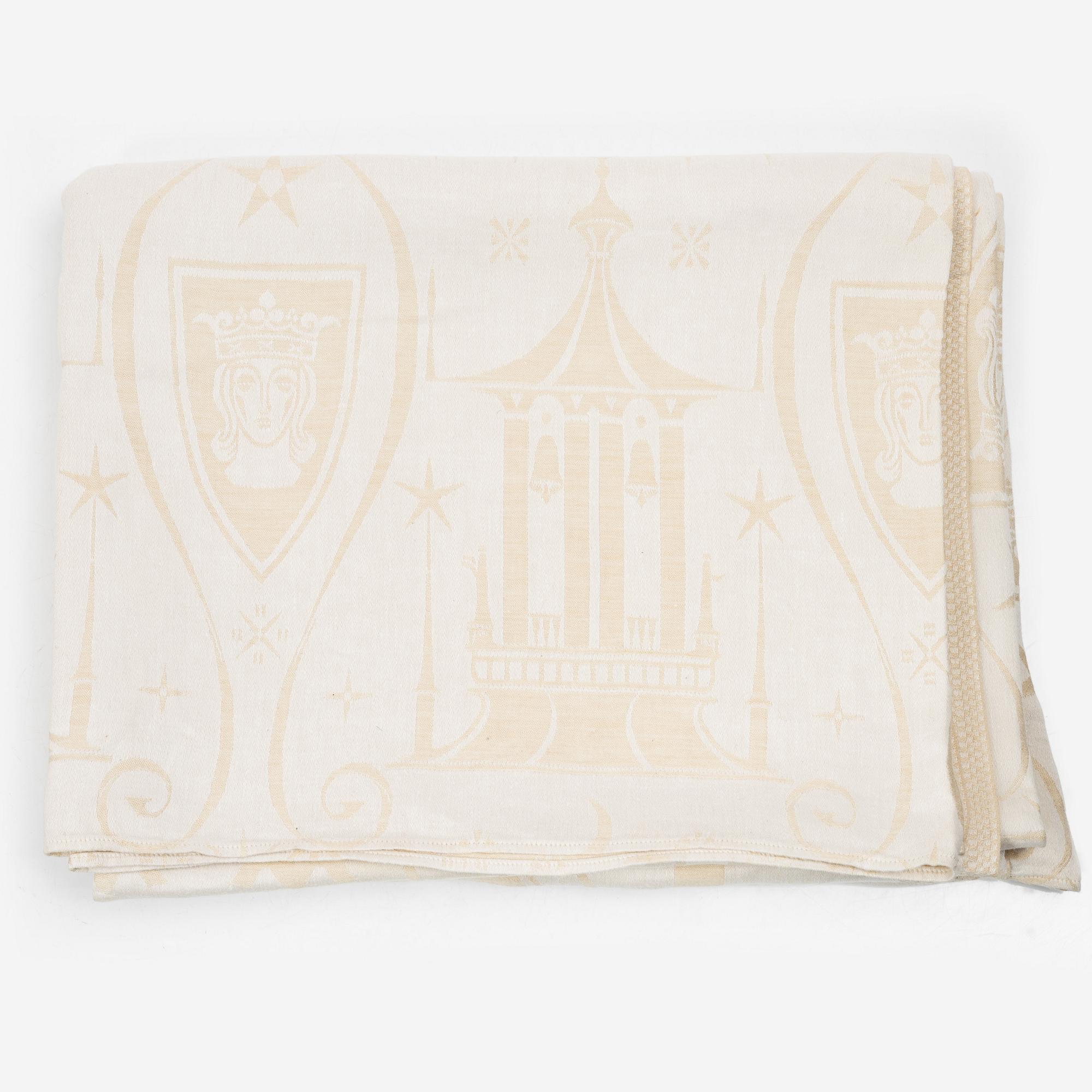 Ingrid Dessau, among others, tablecloths, 2 pcs including one "Nobel" and napkins, a pair, Klässbols Linen Weaving.