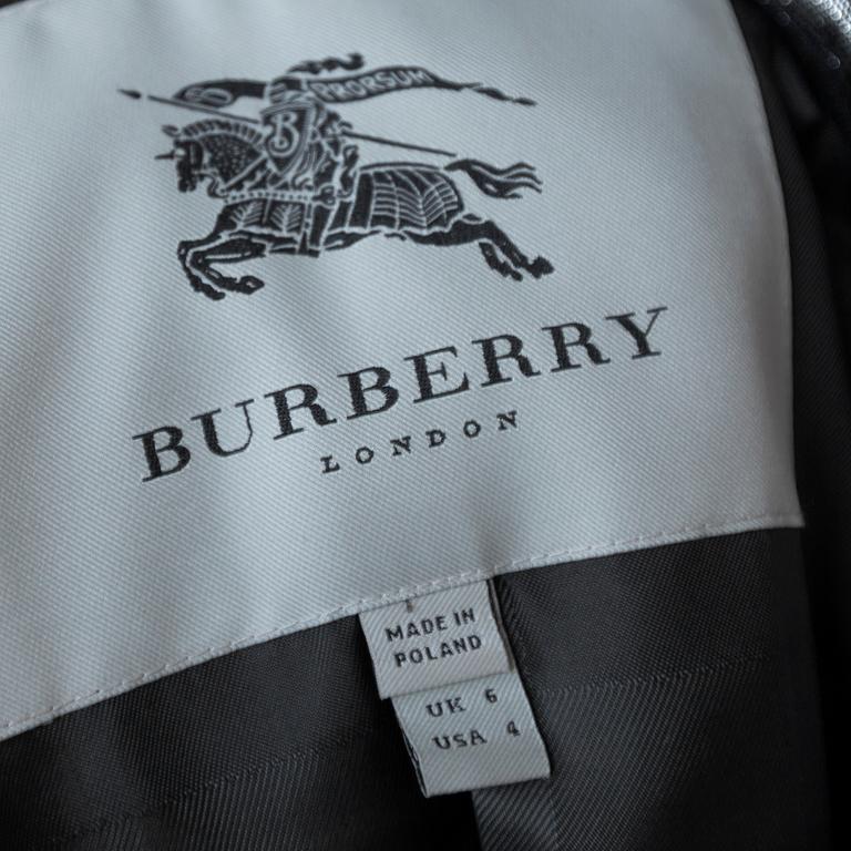 KAPPA, Burberry, europeisk storlek 34.