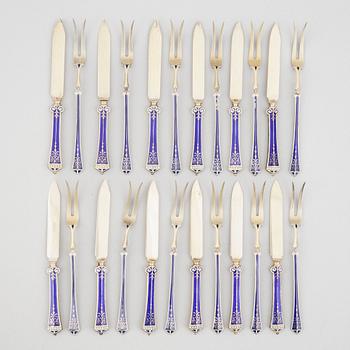 David Andersen, a sterling silver gilt and enamel dessert cutlery, Norway circa 1910 (24 pieces).
