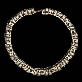 ARMLÄNK, sterlingsilver med safirer. Vikt ca 23 g.