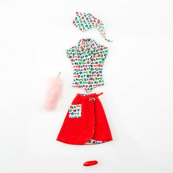 Barbie clothes 5 sets. Vintage including "Slumber party" Mattel 1965. "Fun at the fair" Mattel 1965.