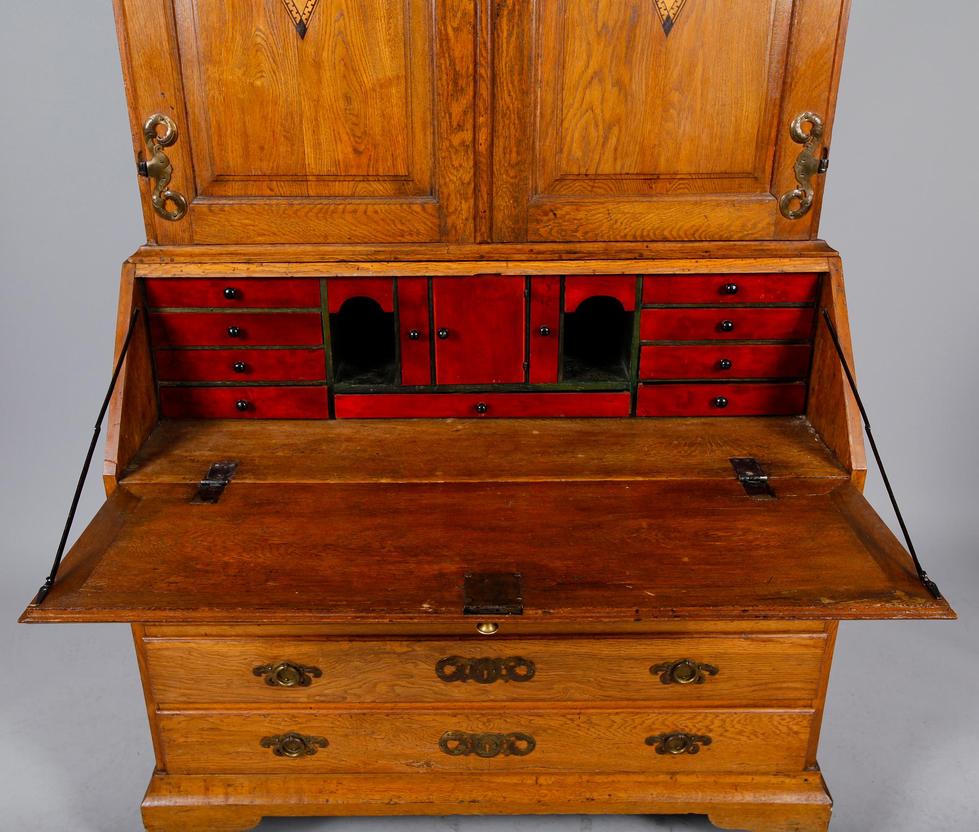 SNEDKLAFFSSKÅP, barock, 1700-/1800-tal.